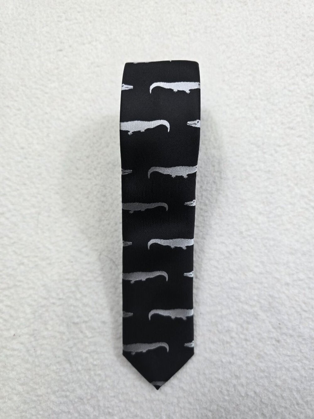 Aldo Mens Crocodile Alligator Pattern Tie Black & Silver 100% Polyester 57" Long
